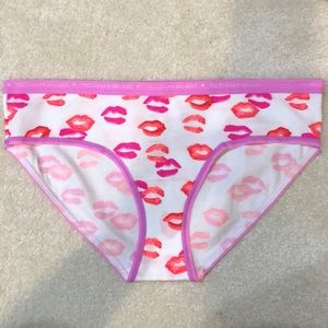 Victoria’s Secret Hiphugger Panty